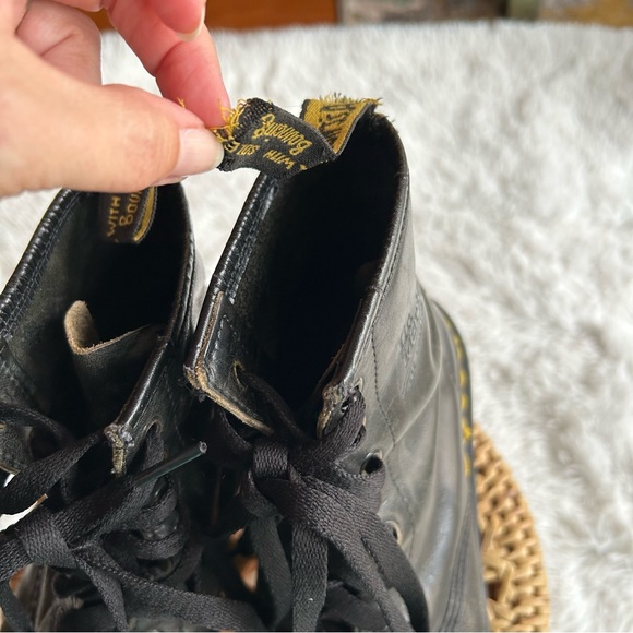 Dr. Martens Eight Eye - Picture 5 of 9